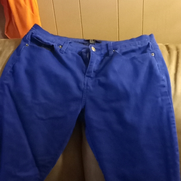 FOREVER 21 -PREMIUM DENIM LADIES JEANS - Picture 1 of 5